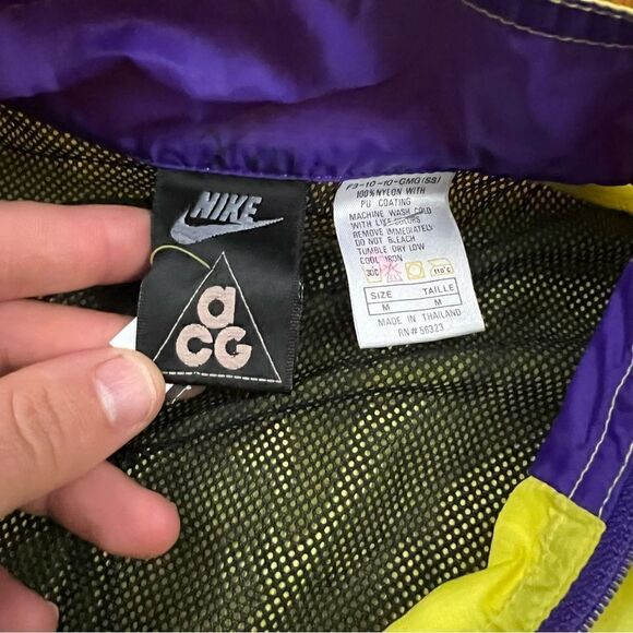 Vintage Nike ACG Windbreaker Full Zip - Picture 2 of 8